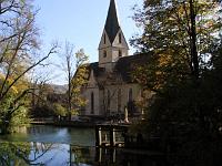 Landschaften 37  Klosterkirche zu Blaubeuren am Blautopf am 10.10.2010