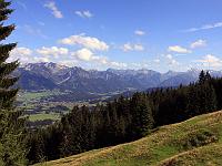 Landschaften 63  Ausblicke vom Ofterschwanger Horn in Richtung Oberstdorf, 10.08.2011