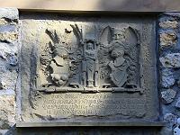 Objekte 76  Wappen auf der ehemaligen Burg der Edlen von Justingen,24.09.2011