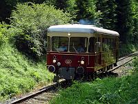 Technik 38  Ein alter Triebwagen auf der Strecke zwischen Gerstetten und Amstetten am 30.06.2013.