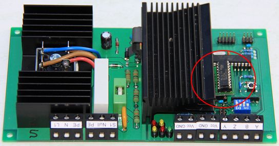 Treiberbaustein-Adapter auf Slave platziert Treiberbaustein-Adapter auf Slave platziert